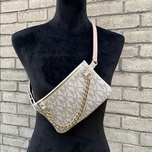 Authentic MK Fanni bag like new.